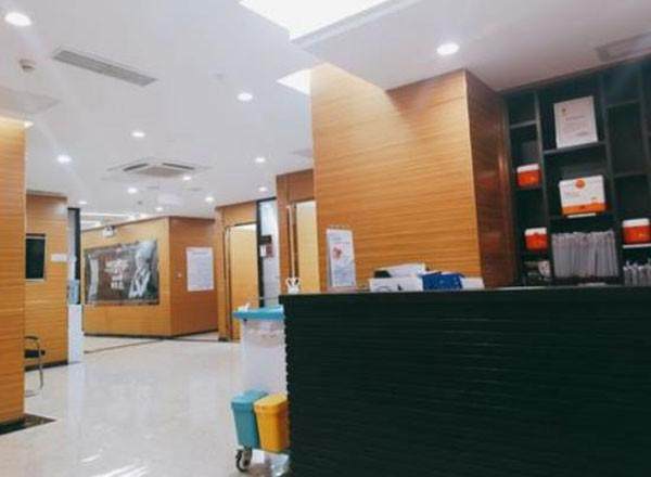 广州德伦口腔门诊部(宝业分院)医生团队实力强大及骨干医生简介