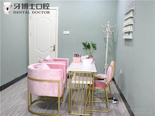 南宁牙博士口腔（望州南院）医生团队实力强大及骨干医生简介