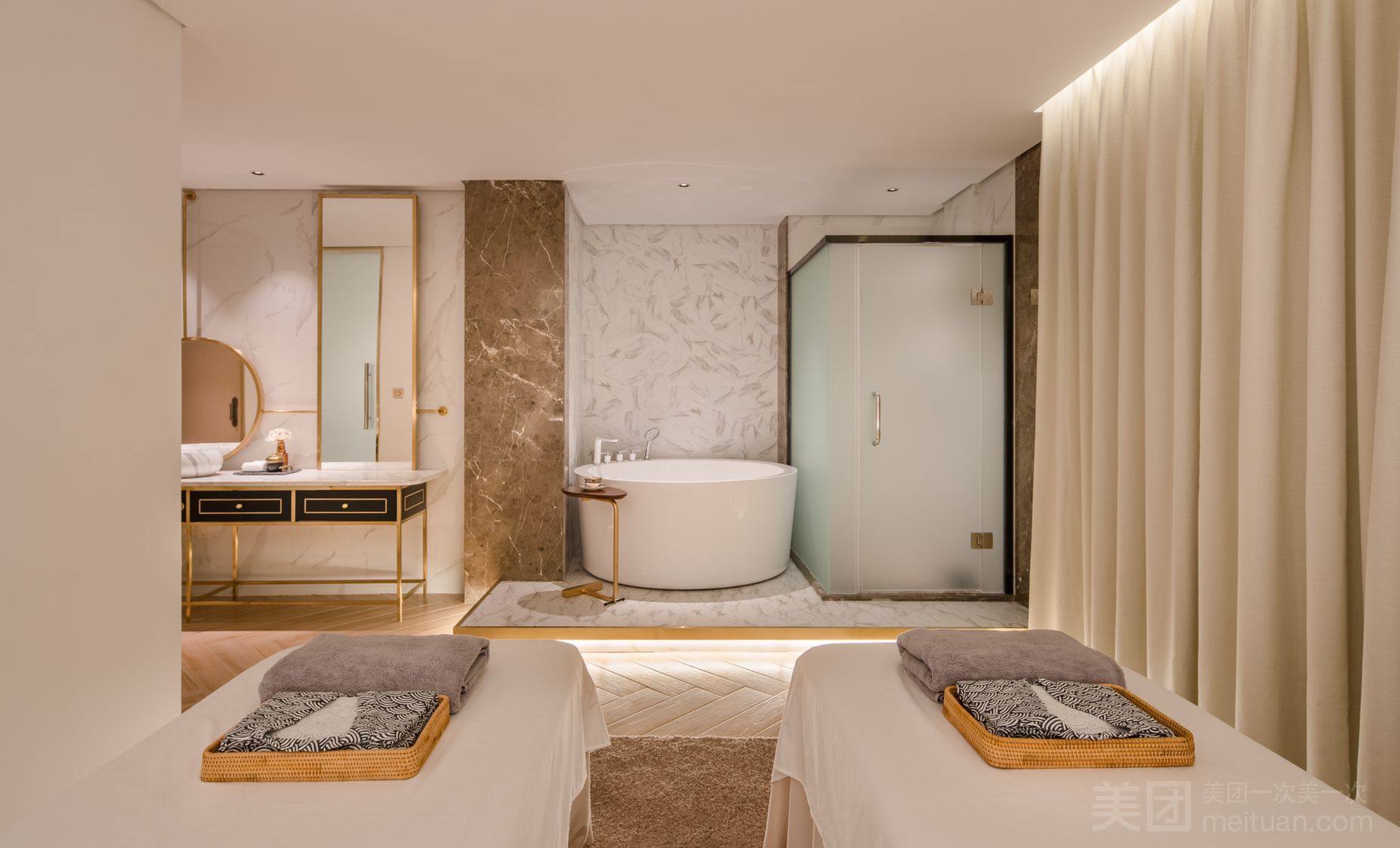 科技排浊素颜肌管理特惠：净排浊质焕亮肤色，养出匀净通透原生素颜肌