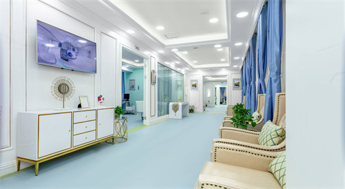 半飞秒手术特点及收费标准