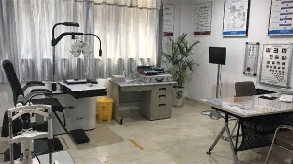 重庆垫江南阳医院眼科特色项目及技术优势