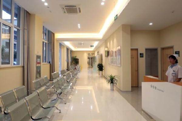 兴化爱尔眼科医院详细的预约挂号方式及流程