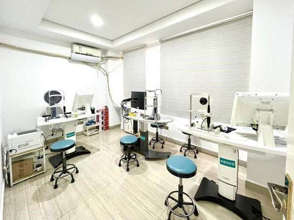 海南国爱近视治疗中 心收费价格表/收费标准