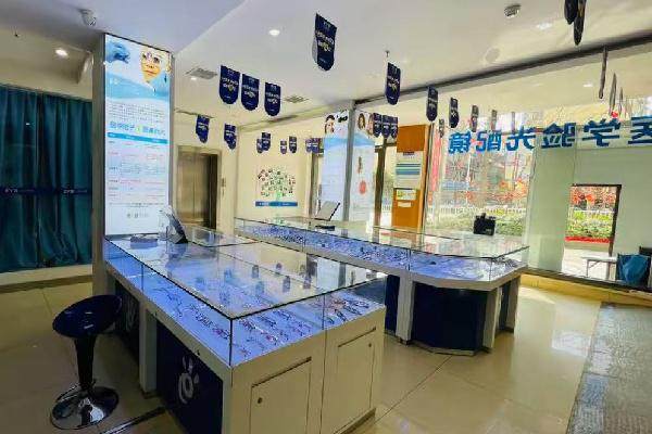 凉山爱尔眼科医院医生团队实力强大及骨干医生简介