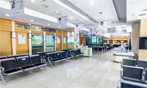 人工晶体悬吊术的治疗与修复